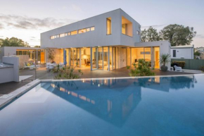 Cinque, Dunsborough